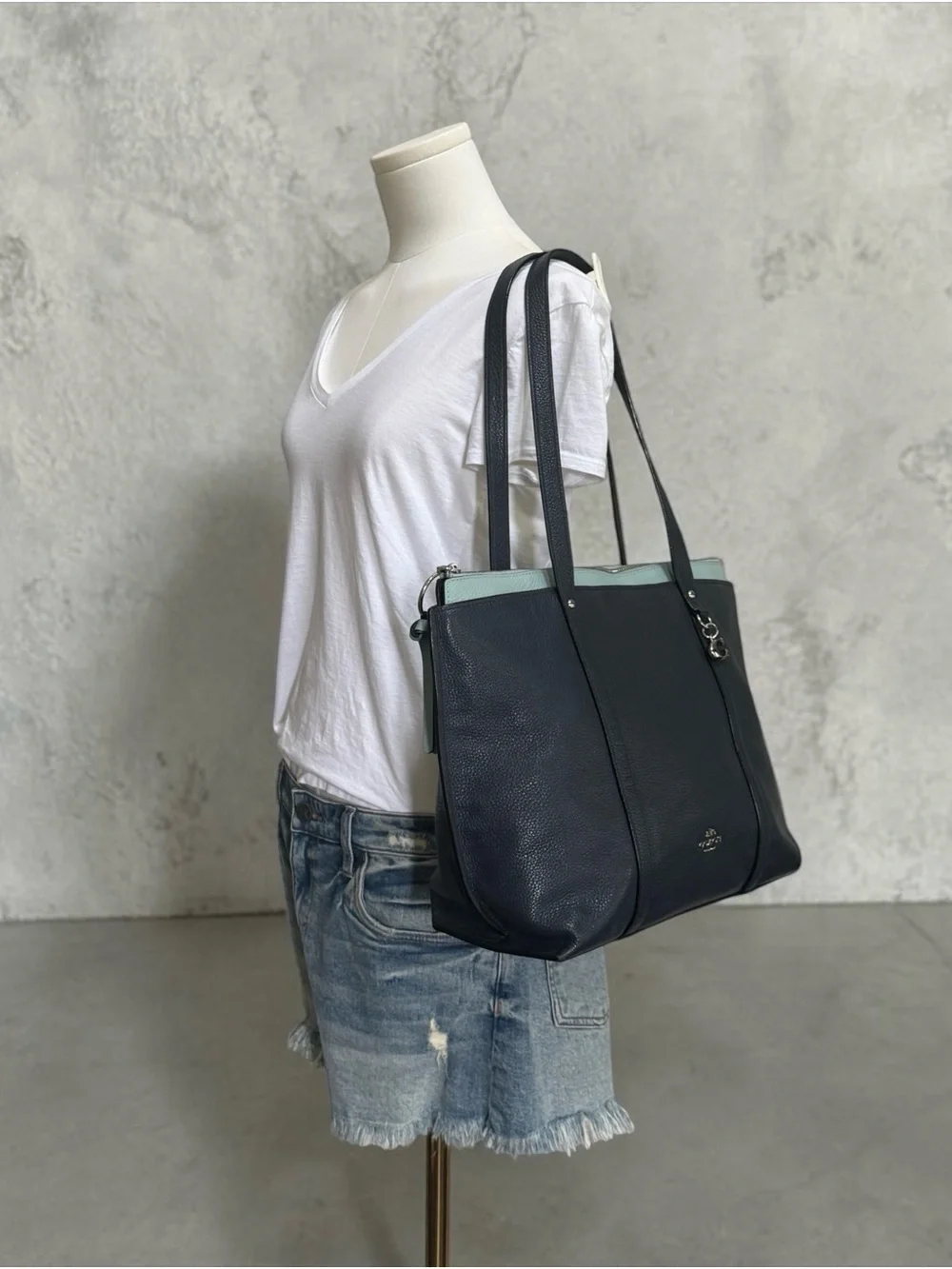 Authentic Coach May Two Tone Blue Pebbled Leather Tote Bag!